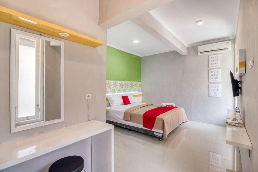 Reddoorz Near Malioboro Tugu Station Jogja Otel Yogyakarta Dış mekan fotoğraf