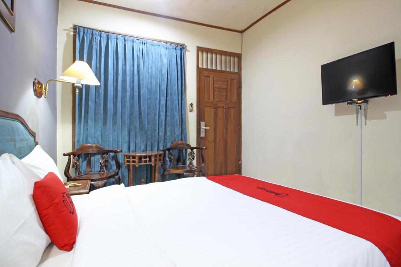 Reddoorz Near Malioboro Tugu Station Jogja Otel Yogyakarta Dış mekan fotoğraf