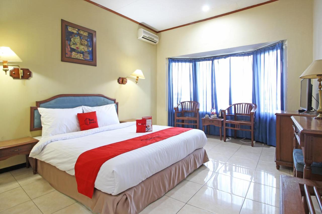 Reddoorz Near Malioboro Tugu Station Jogja Otel Yogyakarta Dış mekan fotoğraf