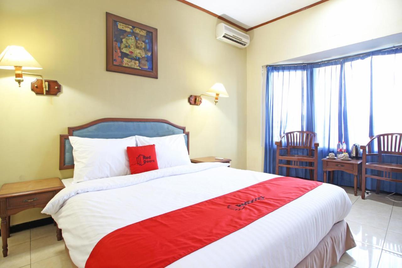 Reddoorz Near Malioboro Tugu Station Jogja Otel Yogyakarta Dış mekan fotoğraf