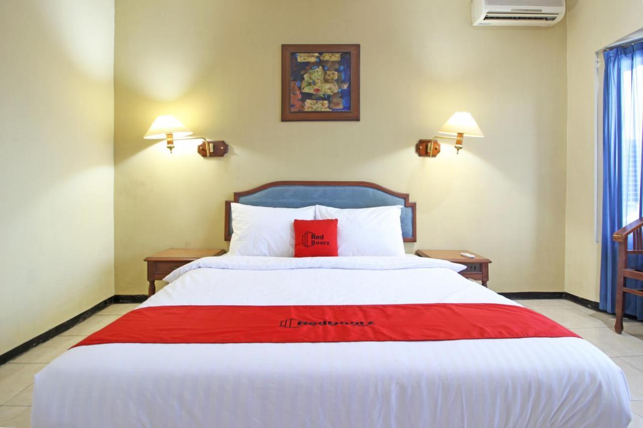 Reddoorz Near Malioboro Tugu Station Jogja Otel Yogyakarta Dış mekan fotoğraf