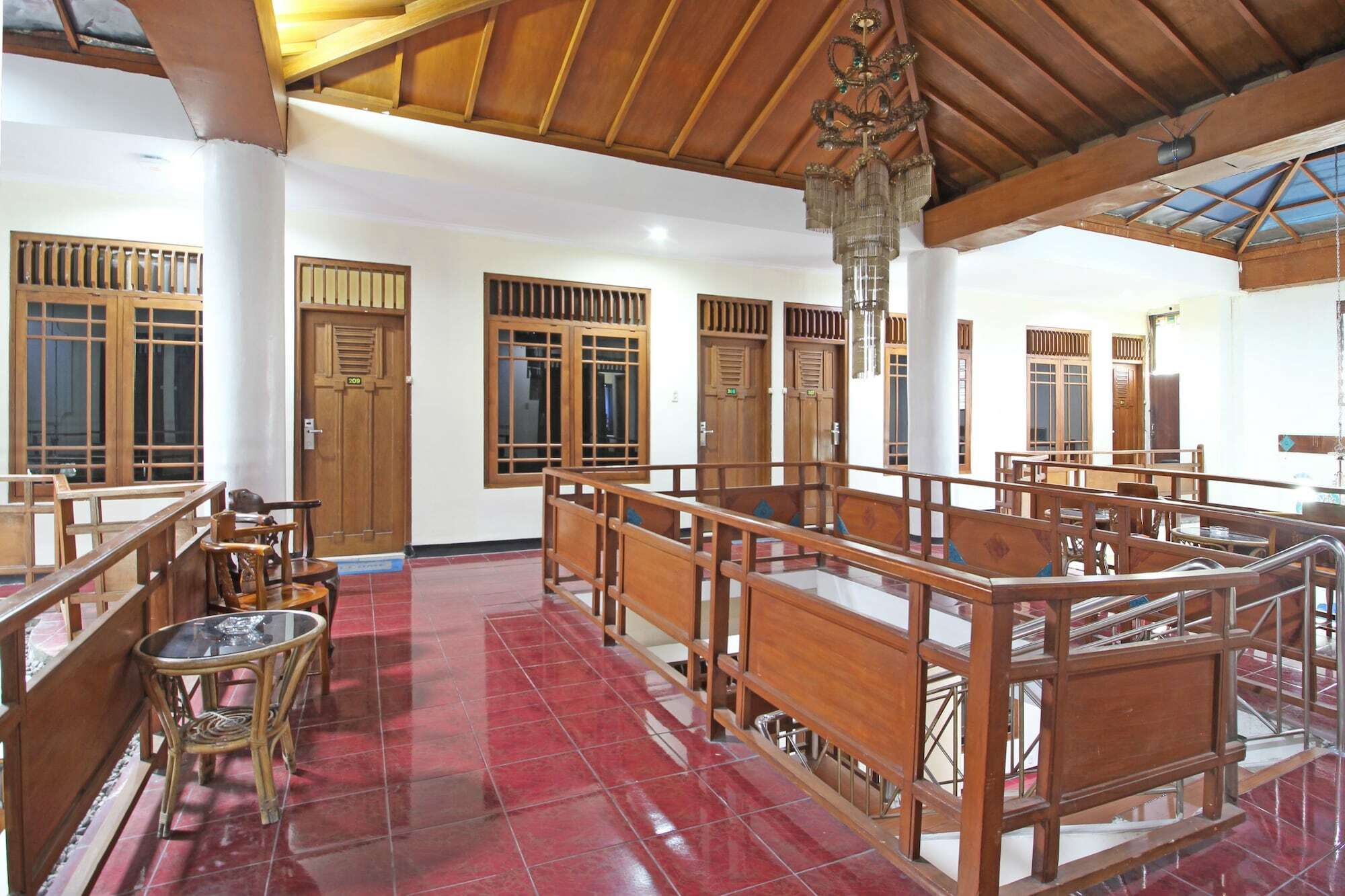 Reddoorz Near Malioboro Tugu Station Jogja Otel Yogyakarta Dış mekan fotoğraf